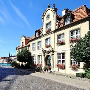 5* Отель Podewils Old Town