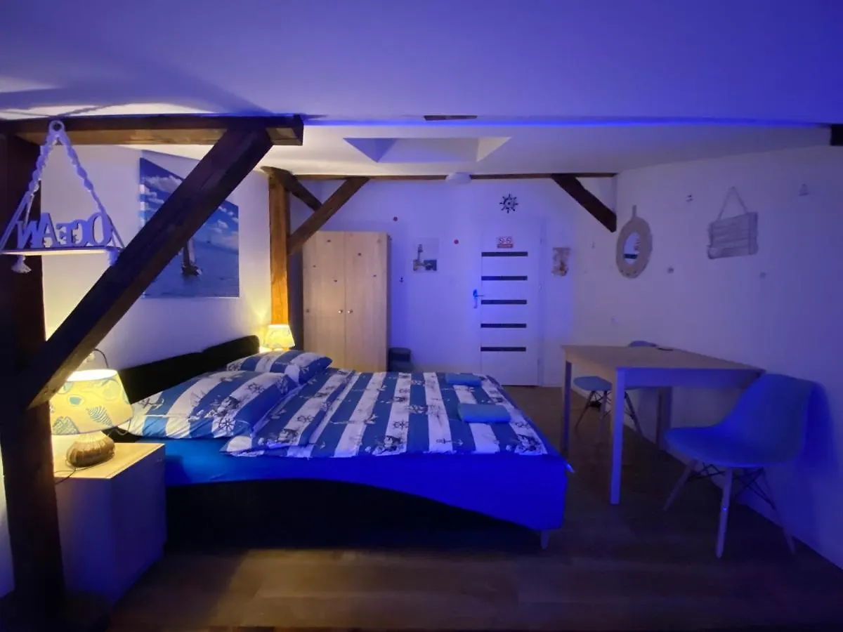 Sea World Apartments Mansarda Γκντανσκ 0*,