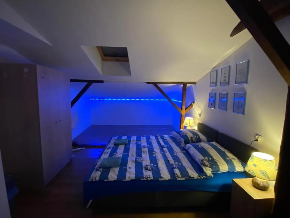 Sea World Apartments Mansarda Γκντανσκ